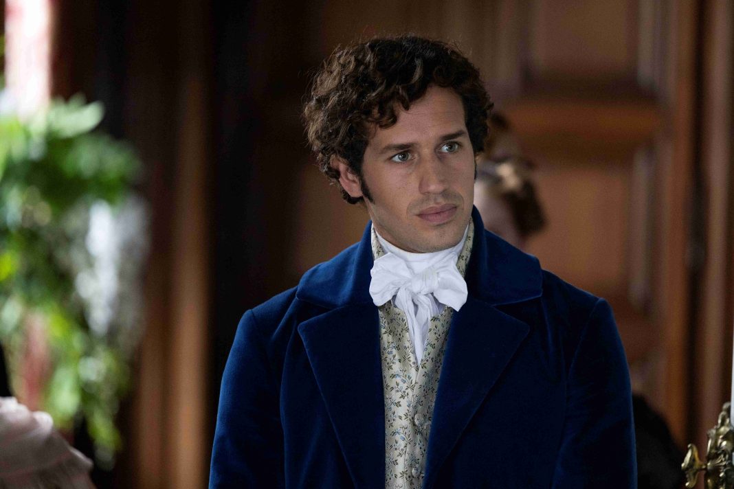The Red and the Black: Franse serie met Victor Belmondo Franse dramaserie 'The Red and the Black': passie, macht en politieke intriges met Victor Belmondo (Picture by: variety.com)