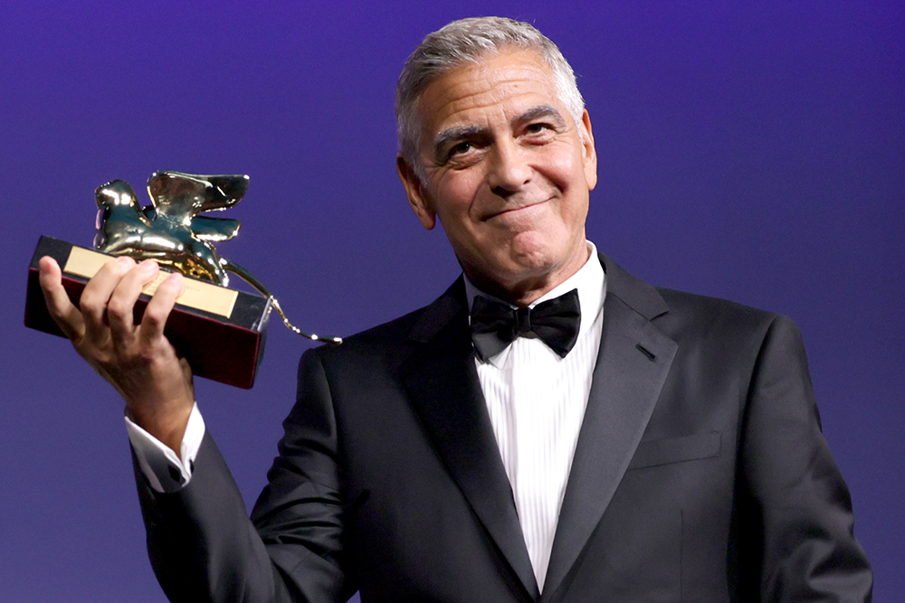 George Clooney hekelt 'autoritairen' in bewogen Venice Golden Lion-toespraak (Picture by: variety.com)