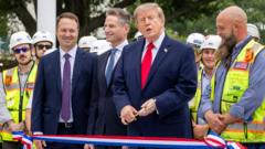 Grote Amerikaanse media boycotten gedeelde Trump-coverage uit protest tegen mediaverbod (Picture by: ichef.bbci.co.uk)
