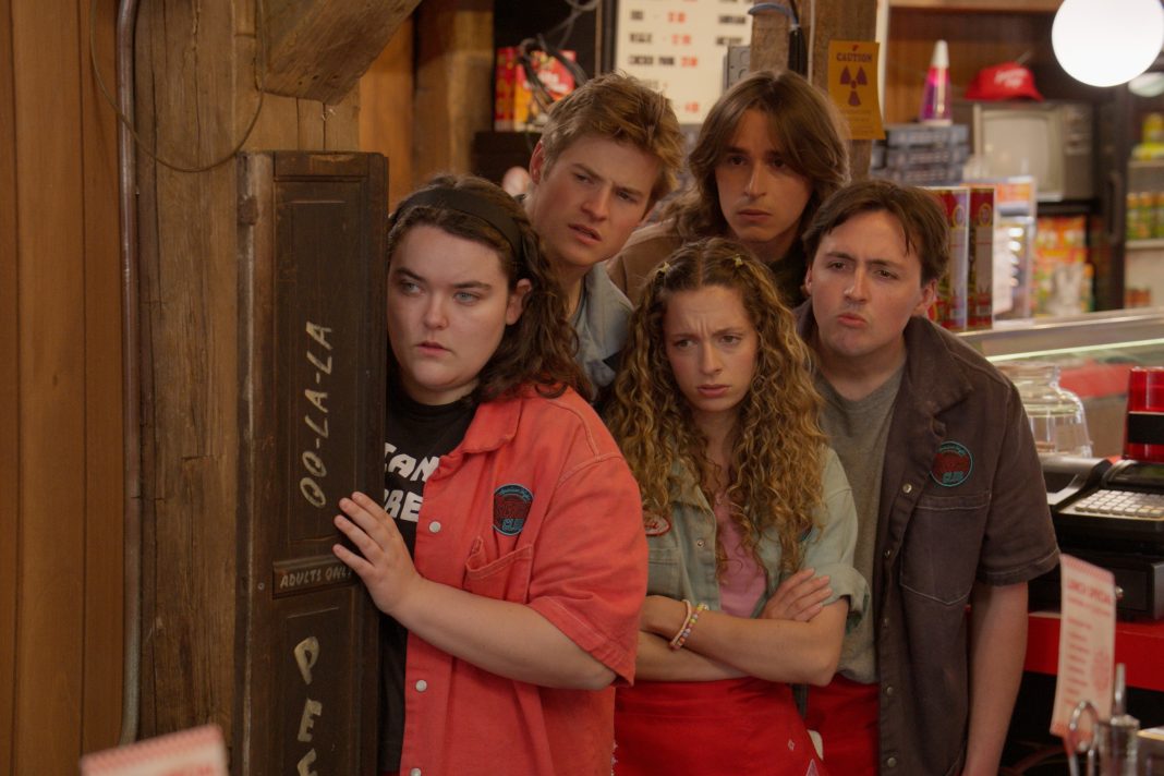 American High scoort met ‘Minimum Wage’ op Netflix Hoe American High scoorde met de Netflix-serie 'Minimum Wage' en een pijplijn bouwt voor de volgende generatie comedians (Picture by: variety.com)