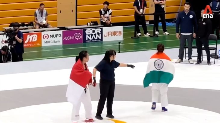 Indiase MMA-vechter weigert handdruk na omstreden nederlaag op Aziatische Spelen (Picture by: aljazeera.com)