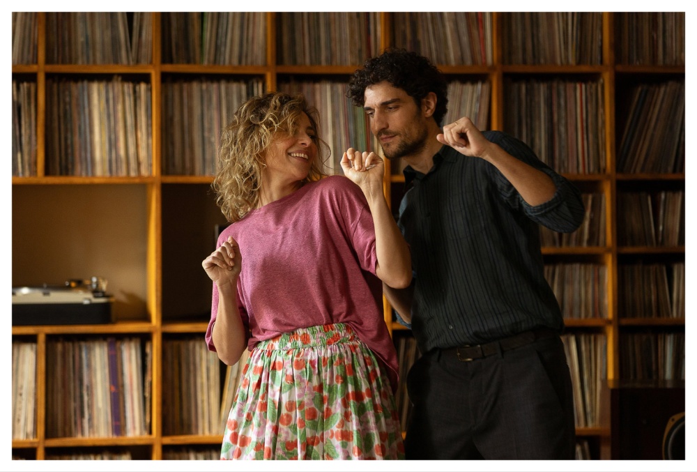 ‘It Will Happen Tonight’ review: Garrel & Trinca 'It Will Happen Tonight' review: Louis Garrel en Jasmine Trinca in lichte, voorspelbare romcom (Picture by: variety.com)