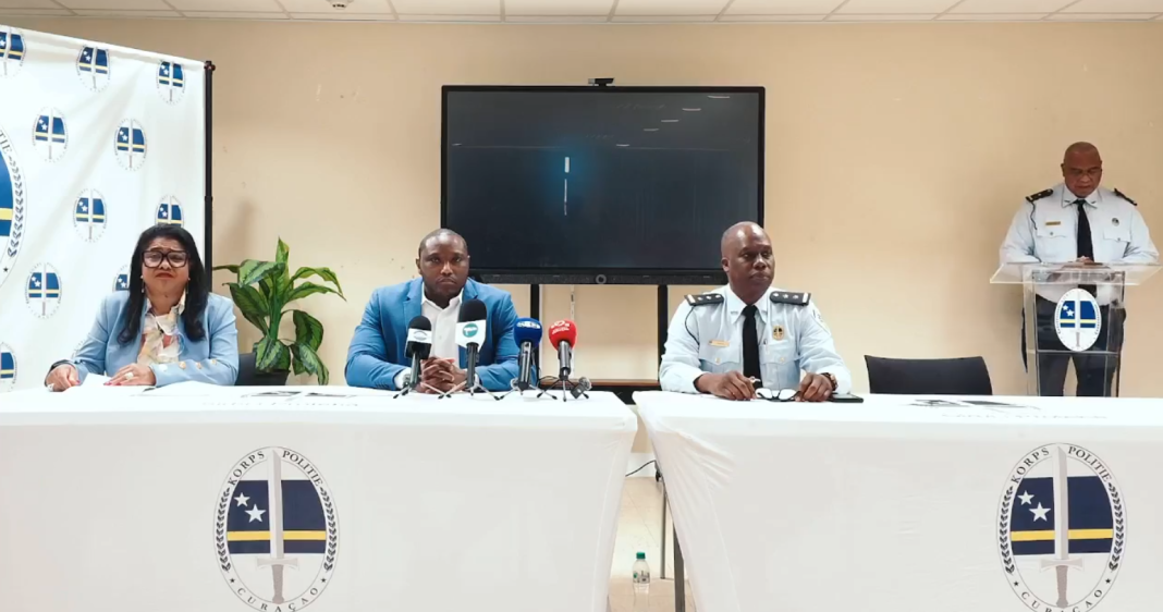 Justitie looft 10.000 gulden uit voor tips in drie onopgeloste moordzaken op Curaçao (Picture by: paradisefm.cw)