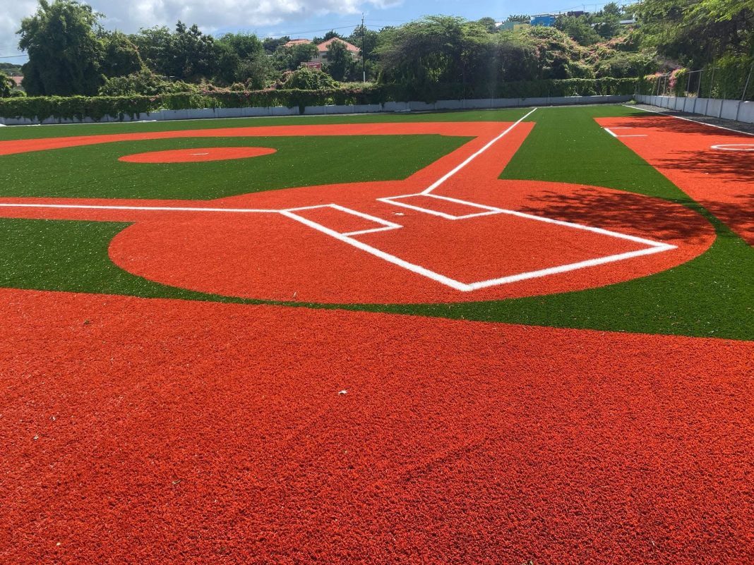 Kabinet-Pisas investeerde 35 miljoen gulden in sportinfrastructuur Curaçao Kabinet-Pisas investeerde 35 miljoen gulden in sportinfrastructuur Curaçao (Picture by: paradisefm.cw)