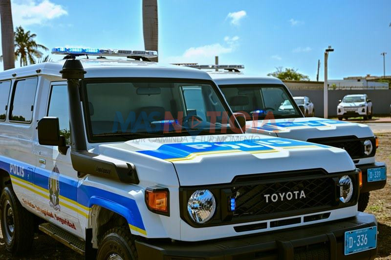 Korps Politie Aruba ontvangt eerste lot nieuwe dienstvoertuigen (Picture by: masnoticia.com)