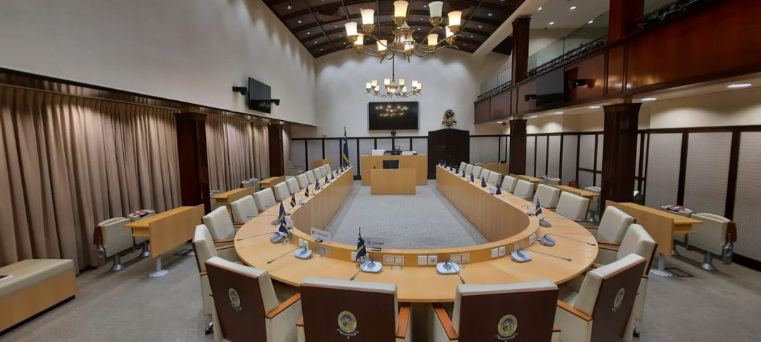 MAN-PIN wil LOK-debat uitstellen tot onderzoeken Gaming Authority zijn afgerond (Picture by: paradisefm.cw)