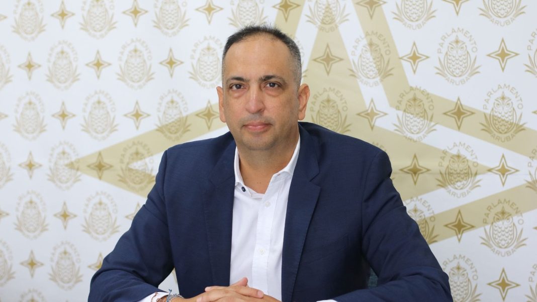 MEP-parlementariër hekelt financiële toestand HOH en beleid minister Ras (Picture by: 24ora.com)