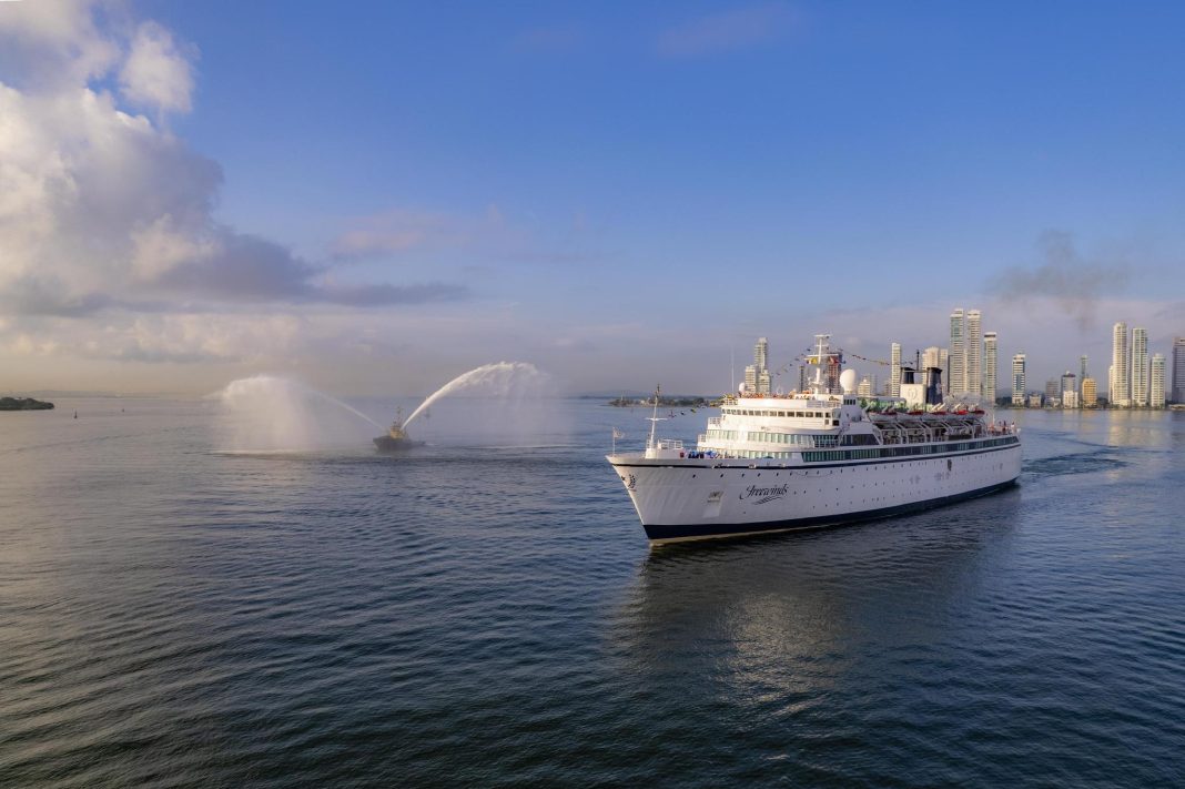 MV Freewinds bereikt mijlpaal van 500.000 veilige zeemijlen (Picture by: solodipueblo.com)
