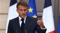 Macron waarschuwt: Russische hybride aanvallen tegen Europa en Frankrijk zijn geïntensiveerd (Picture by: ichef.bbci.co.uk)