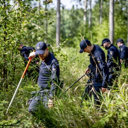 Marechaussee vindt meerdere vuurwapens bij basisschool in Overasselt (Picture by: nu.cw)
