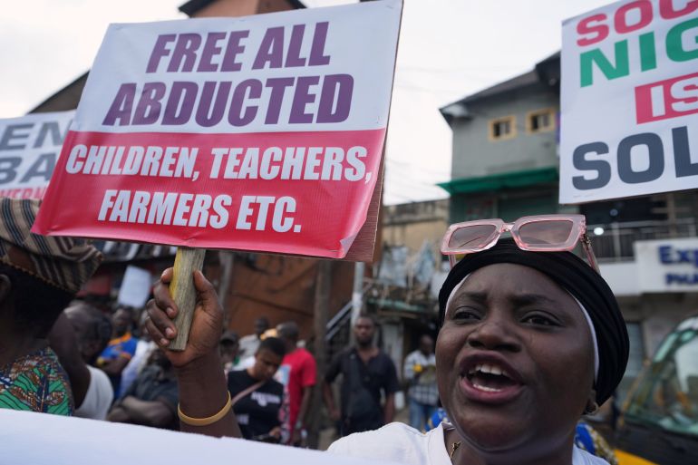 Meer dan 80 mensen ontvoerd in Nigeria terwijl politie menselijke resten aantreft (Picture by: aljazeera.com)