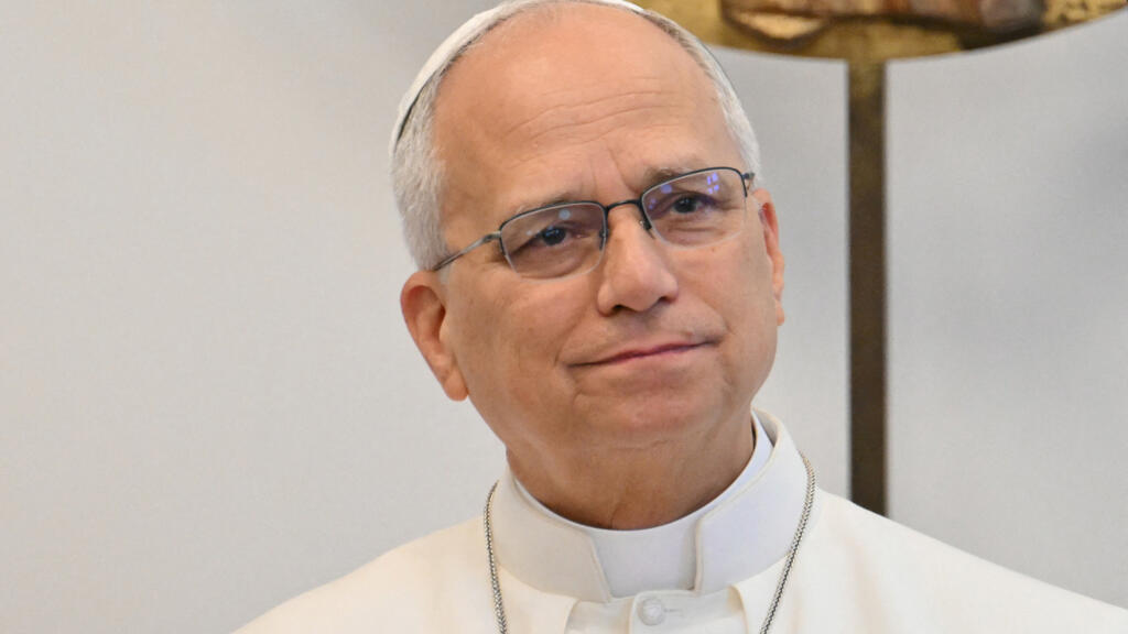 Paus Leo XIV viert grote openluchtmis in Parijs na oproep tot vrede (Picture by: s.france24.com)