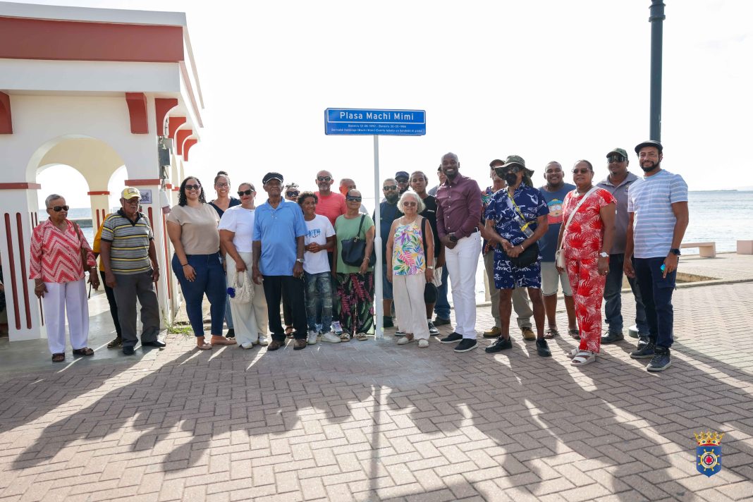 Plasa Machi Mimi krijgt officieel naambordje op Curaçao (Picture by: extraboneiru.com)