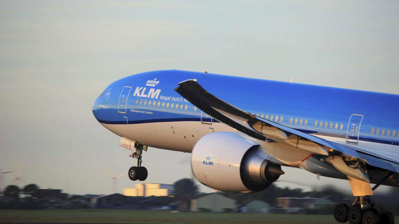 Powerbank vat vlam aan boord van KLM-vlucht naar Curaçao: toestel keert terug naar Nederland (Picture by: extra.cw)