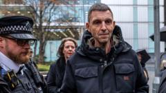 Tim Westwood aangeklaagd voor twee nieuwe zedendelicten (Picture by: ichef.bbci.co.uk)