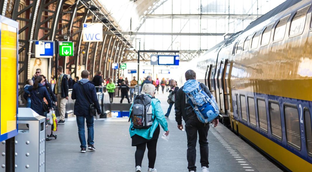 Toeristen besteedden vorig jaar bijna 118 miljard euro in Nederland Toeristen besteedden vorig jaar bijna 118 miljard euro in Nederland (Photo by: nltimes.nl)