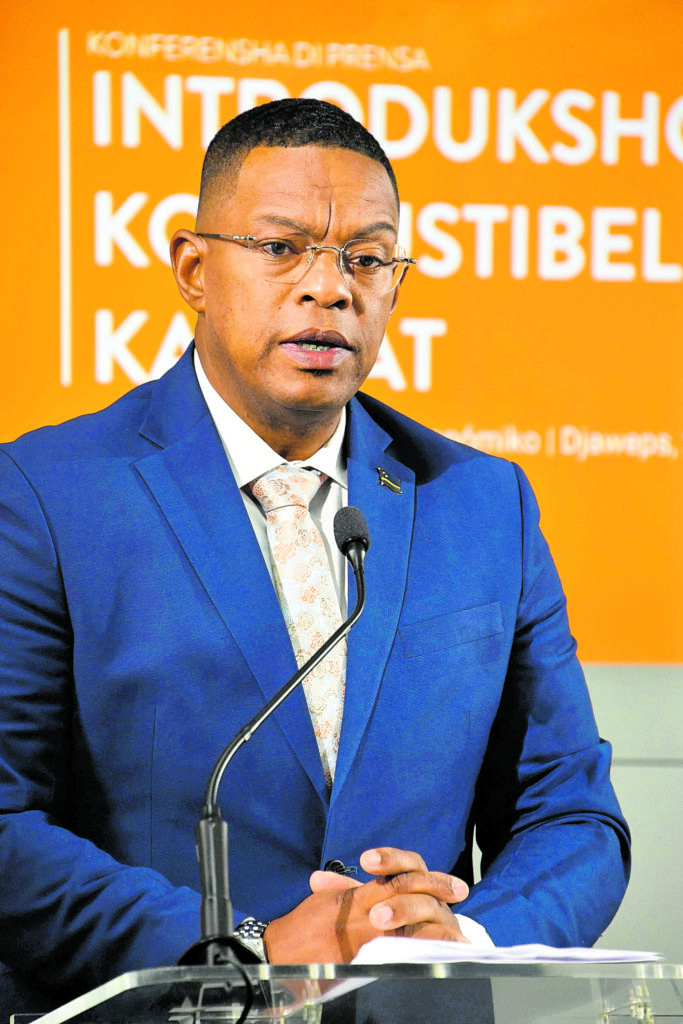 Twee kandidaten strijden om leiderschap PNP op Curaçao (Picture by: extra.cw)