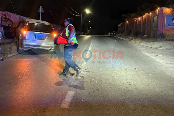 Verkeersongeval op kruispunt Tanki Leendert na doorrijden rood (Picture by: masnoticia.com)