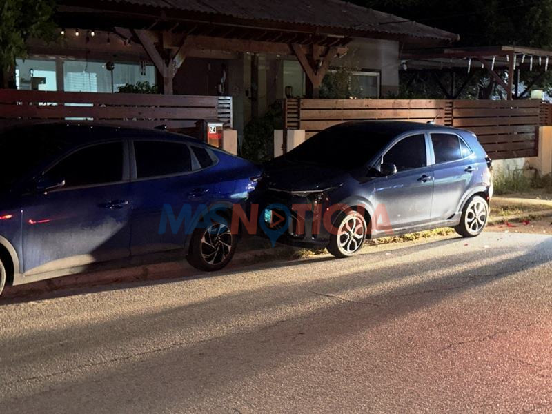 Vluchtmisdrijf op Venezuelastraat: twee geparkeerde auto's beschadigd (Picture by: masnoticia.com)