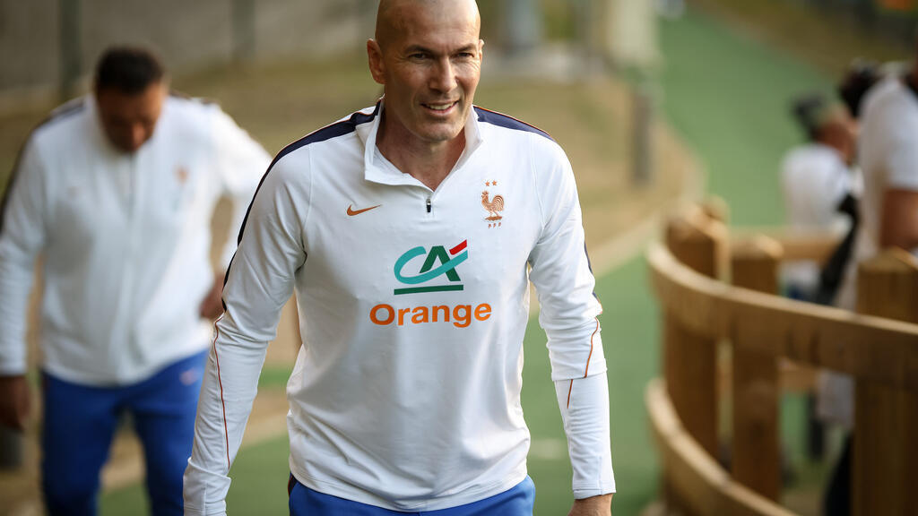 Voetbal: Frankrijk begint nieuw tijdperk met Zinédine Zidane als bondscoach (Picture by: s.france24.com)