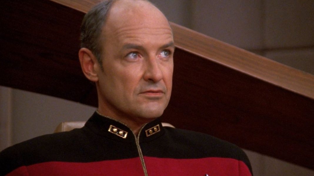 Waarom zijn zoveel Star Trek-admiraals slecht? Een onderzoek (Picture by: slashfilm.com)